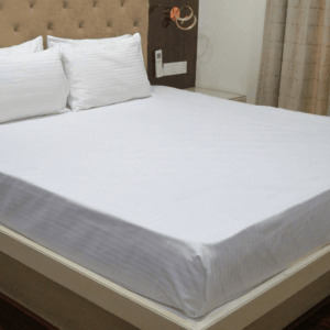 Vissage Pack Of 10 KING Hotel  White Bed Sheets : 274CM * 274CM, 220TC