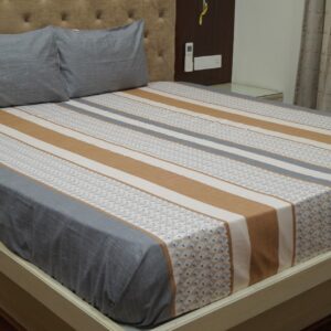 Vissage Big Stripes with Diamonds Design Cotton King Bedsheet Set - Grey