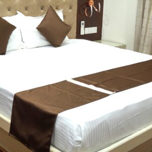 Vissage Elegant Self Design Double Bed Runner with 2 Cushion Covers