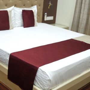 Vissage Premium Plain Double Bed Runner with 2 Cushion Covers, Maroon & Light Grey