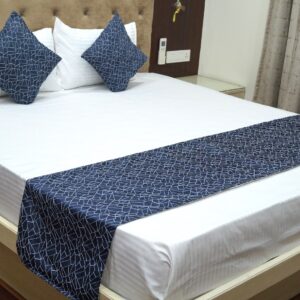 Vissage Abstract Double Bed Runner with 2 Cushion Covers, Dark Blue