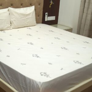 Vissage Block Printed King Bedsheet with 2 Pillow Covers – 100% Cotton, Ecofriendly